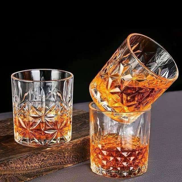 6pcs checked whisky glasses
KSh