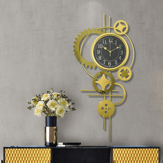 Light luxury metallic creative gear wheel golden design wall clock.