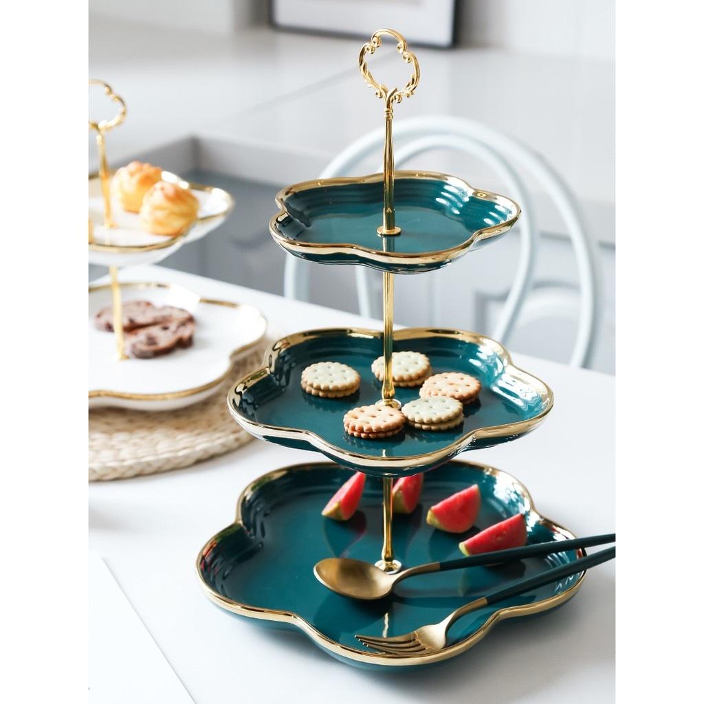 cake stand