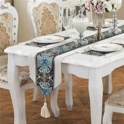 1 floral table runner with matching mats