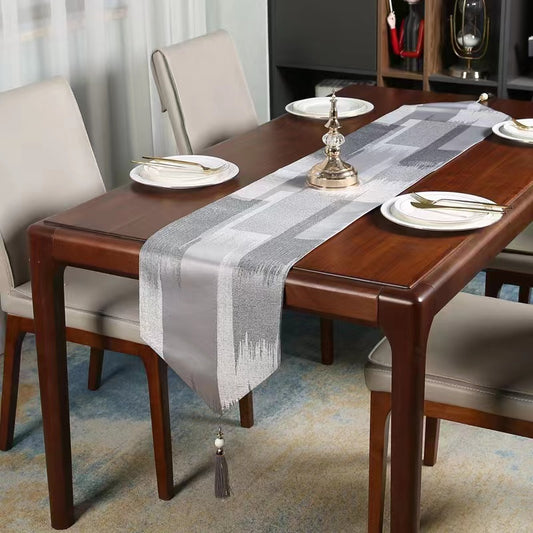 Table runner 35 cm by 210 cm