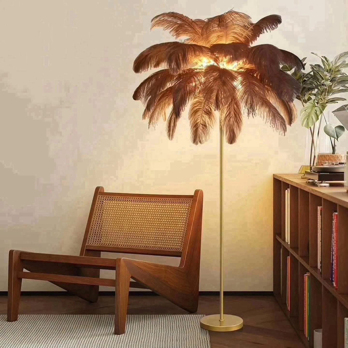Ostrich feather lamp