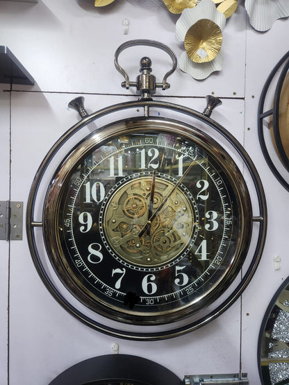 Vintage real gears moving clock